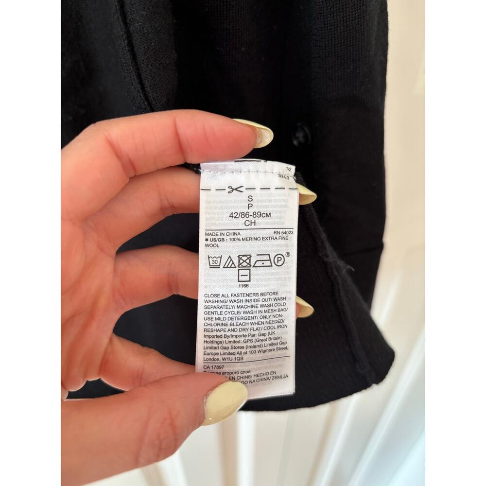 Banana Republic Merino Wool Cardigan Sweater Black Button Front Women’s S - Picture 6 of 7